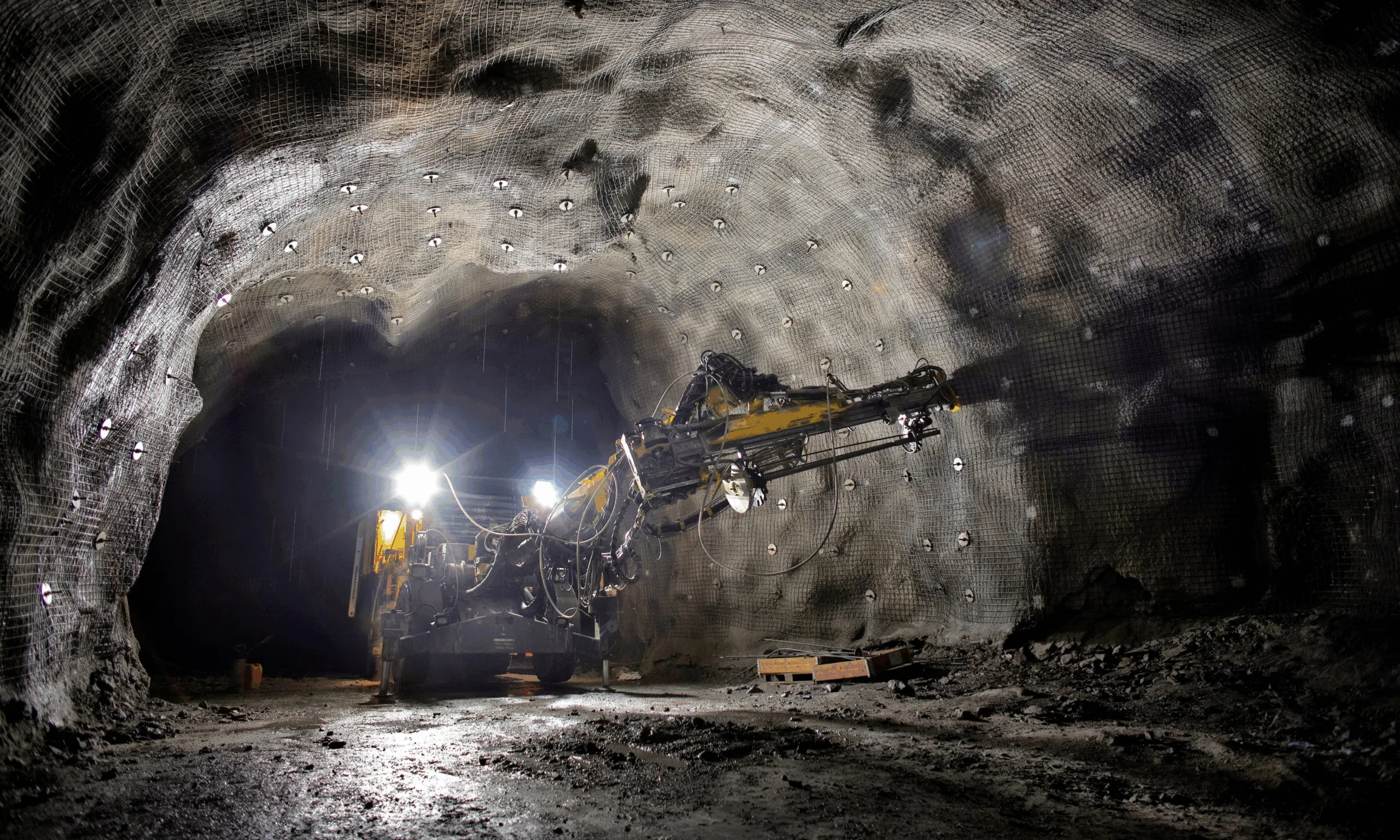 an image to show underground drilling solutions for tunnelling