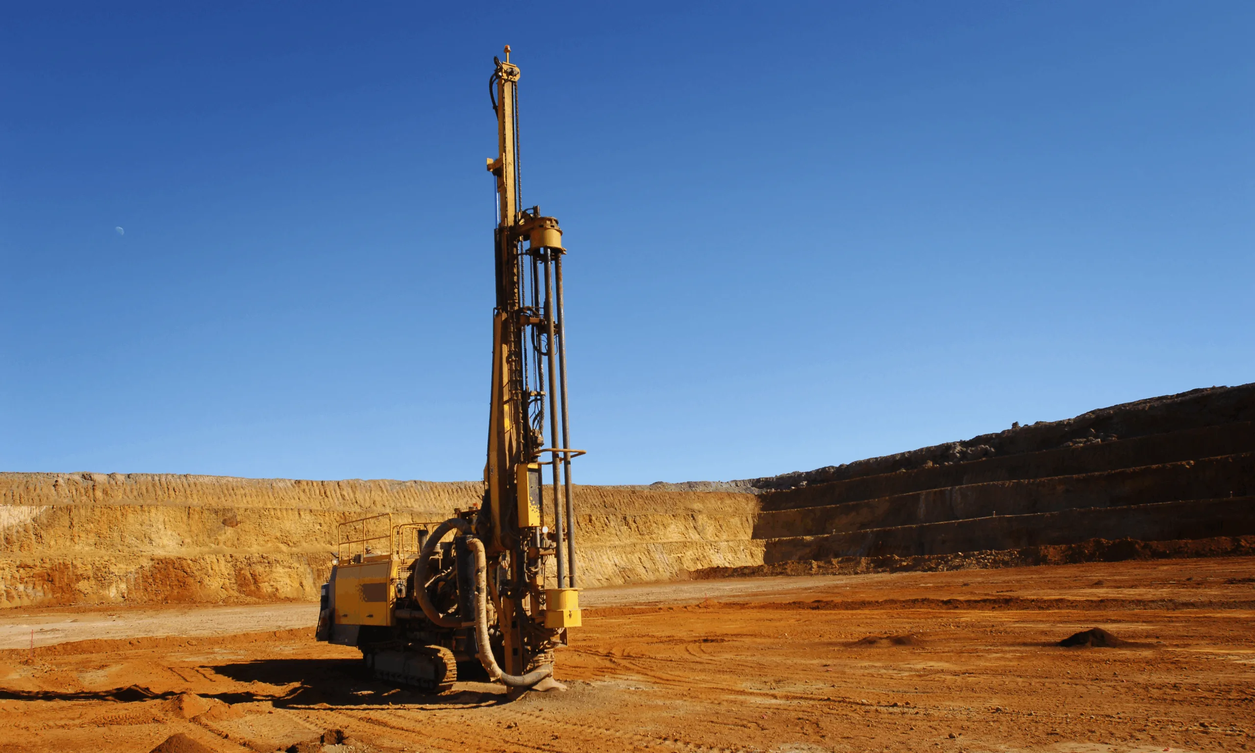 Blast hole drilling in underground mining