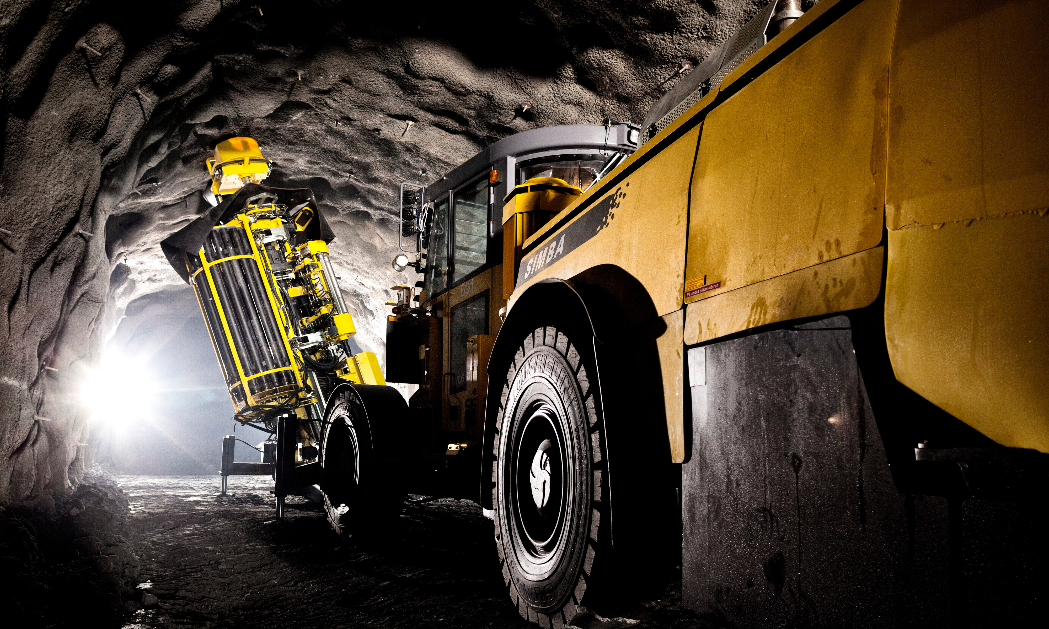 Ground reinforcement techniques for tunnel stability